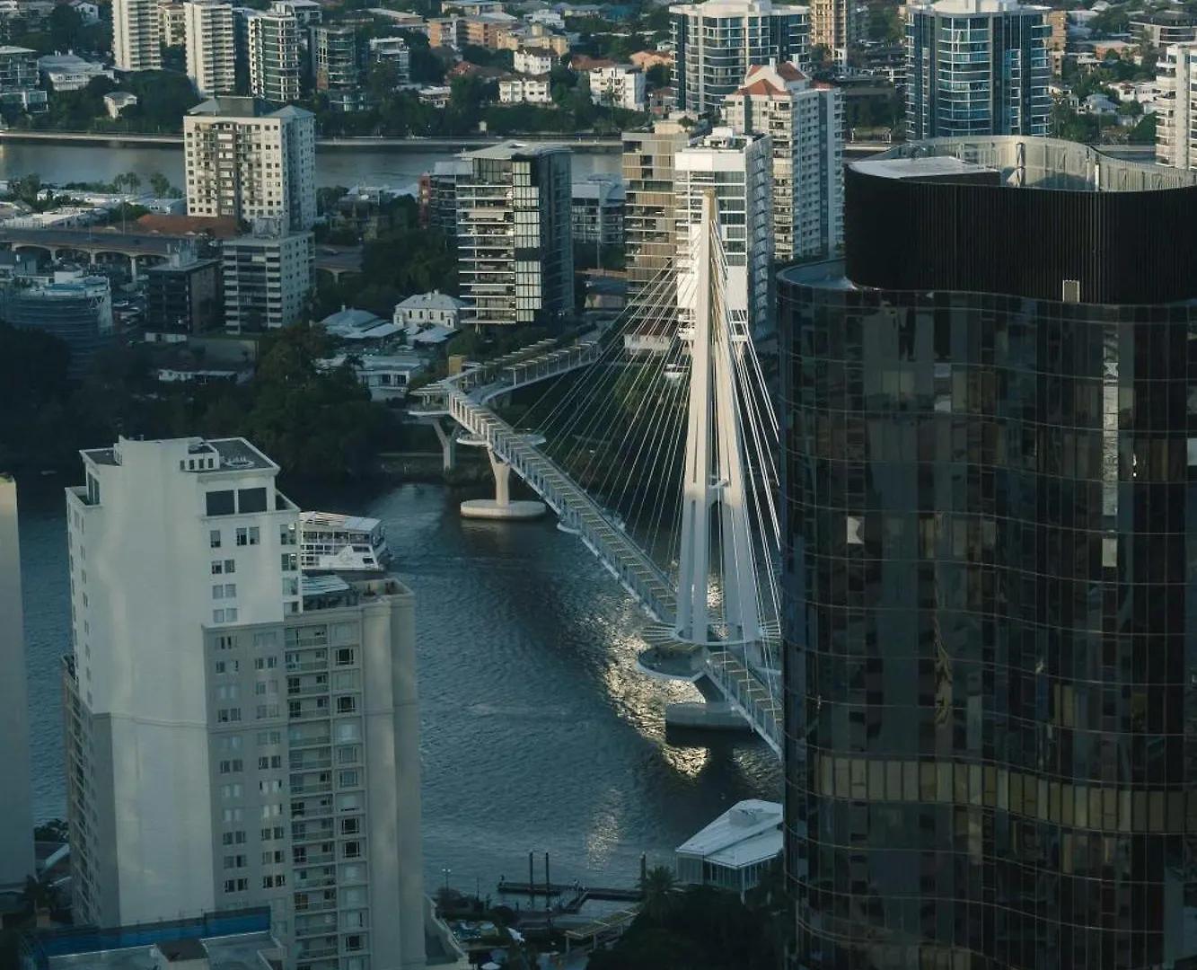 Qwr Escape River And City Views Brisbane Australia