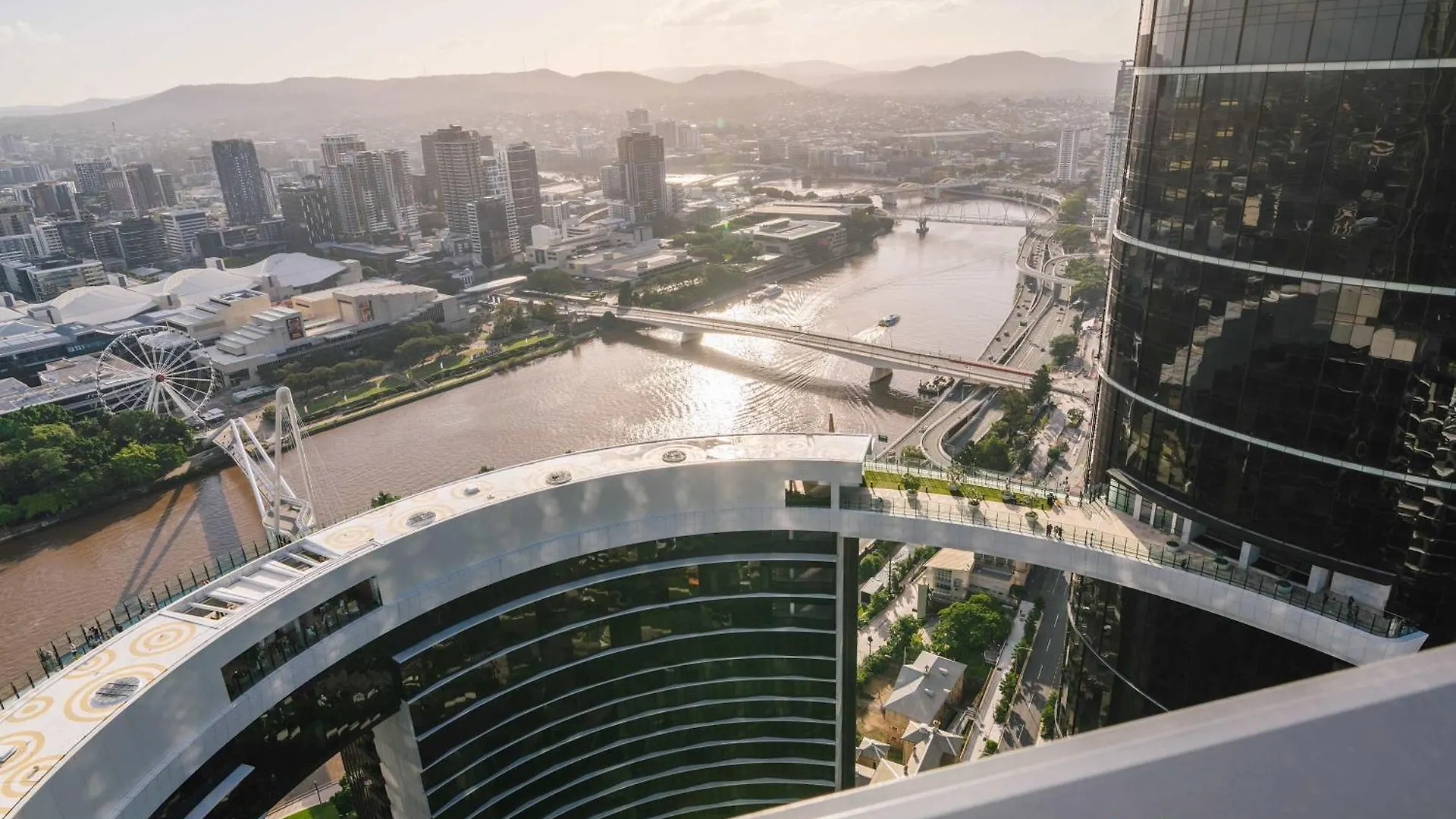 Qwr Escape River And City Views Brisbane Apartment